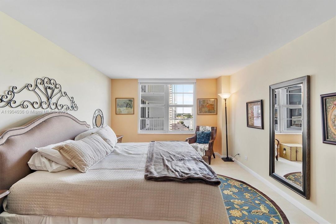 合同活跃: $419,000 (2 贝兹, 2 浴室, 1488 平方英尺)