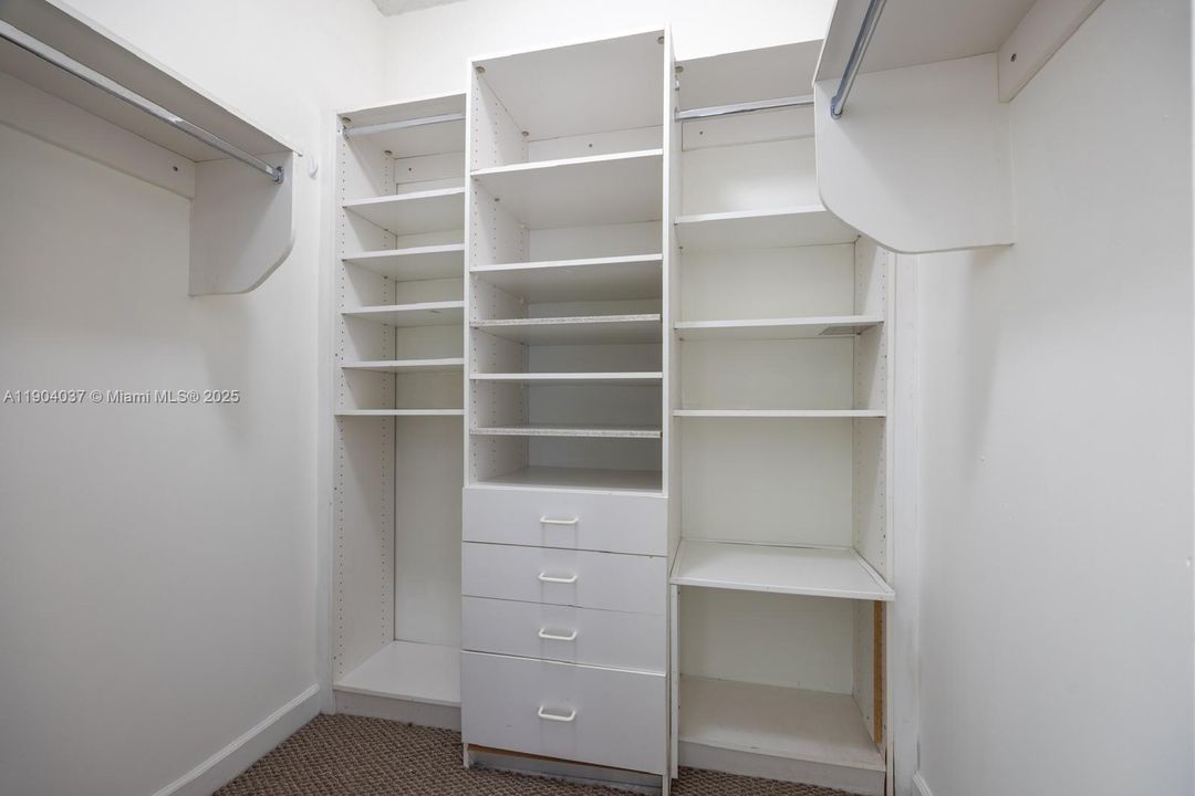 For Sale: $439,000 (3 beds, 2 baths, 1460 Square Feet)