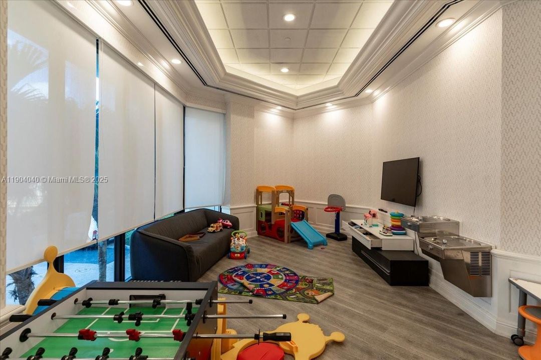 En Renta: $6,800 (2 camas, 3 baños, 2630 Pies cuadrados)