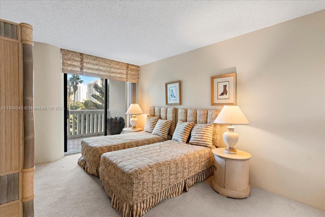 En Renta: $6,800 (2 camas, 3 baños, 2630 Pies cuadrados)