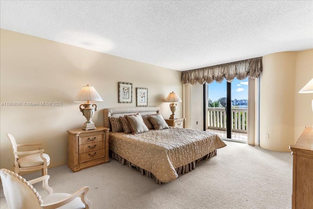 En Renta: $6,800 (2 camas, 3 baños, 2630 Pies cuadrados)