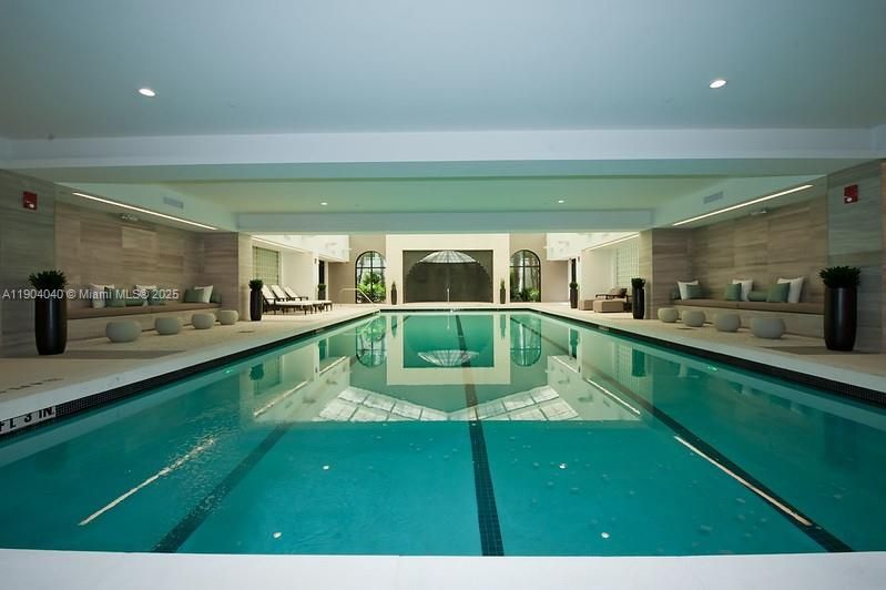 En Renta: $6,800 (2 camas, 3 baños, 2630 Pies cuadrados)