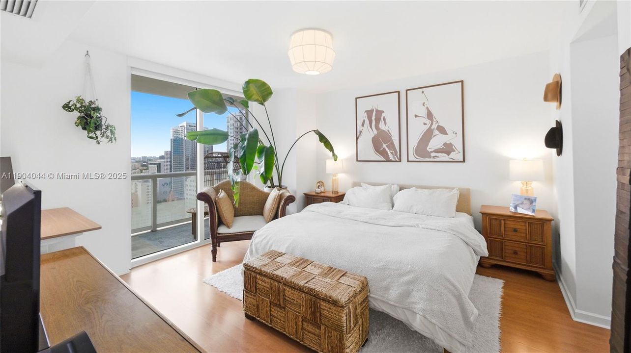 На продажу: $675,000 (2 спален, 2 ванн, 1256 Квадратных фут)