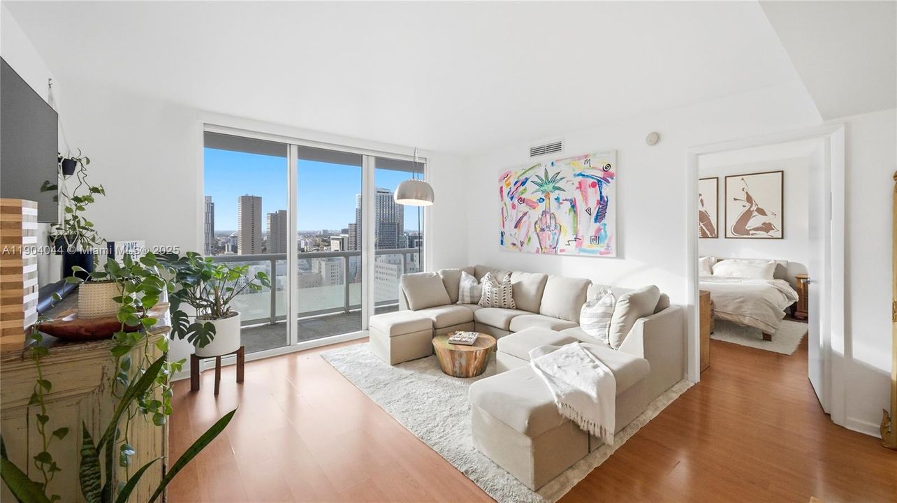 На продажу: $675,000 (2 спален, 2 ванн, 1256 Квадратных фут)