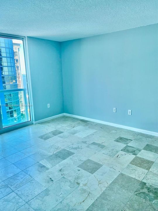 Active With Contract: $3,150 (1 beds, 1 baths, 791 Square Feet)