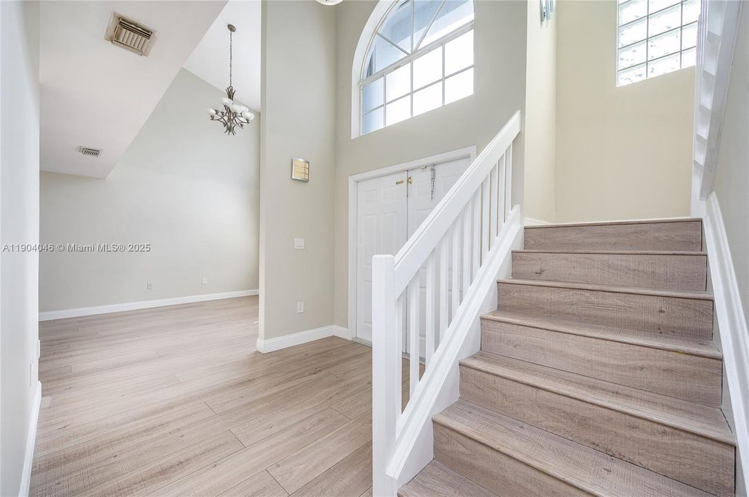 For Sale: $539,995 (3 beds, 2 baths, 1451 Square Feet)