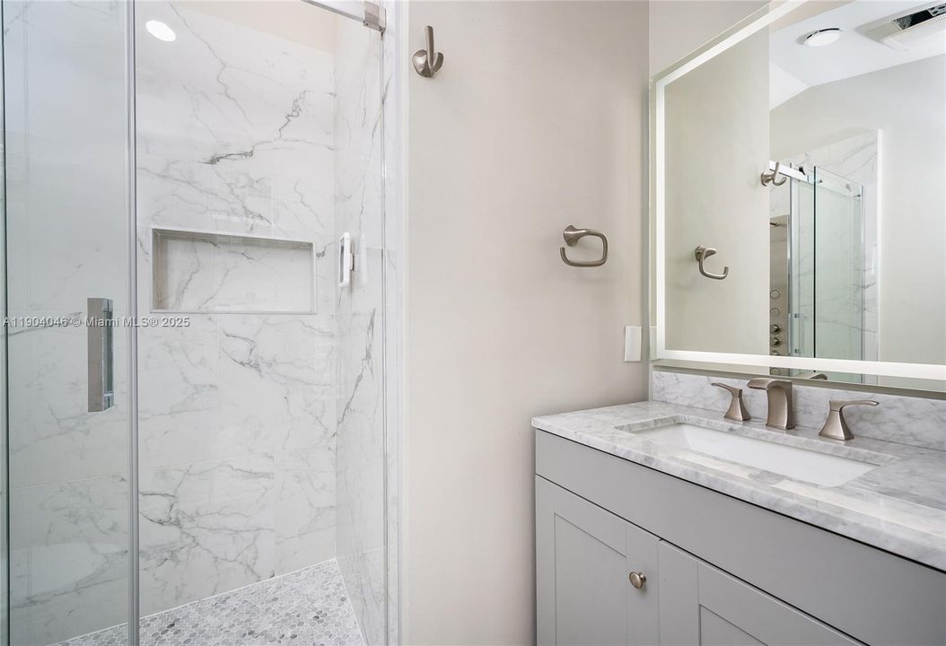 For Sale: $539,995 (3 beds, 2 baths, 1451 Square Feet)