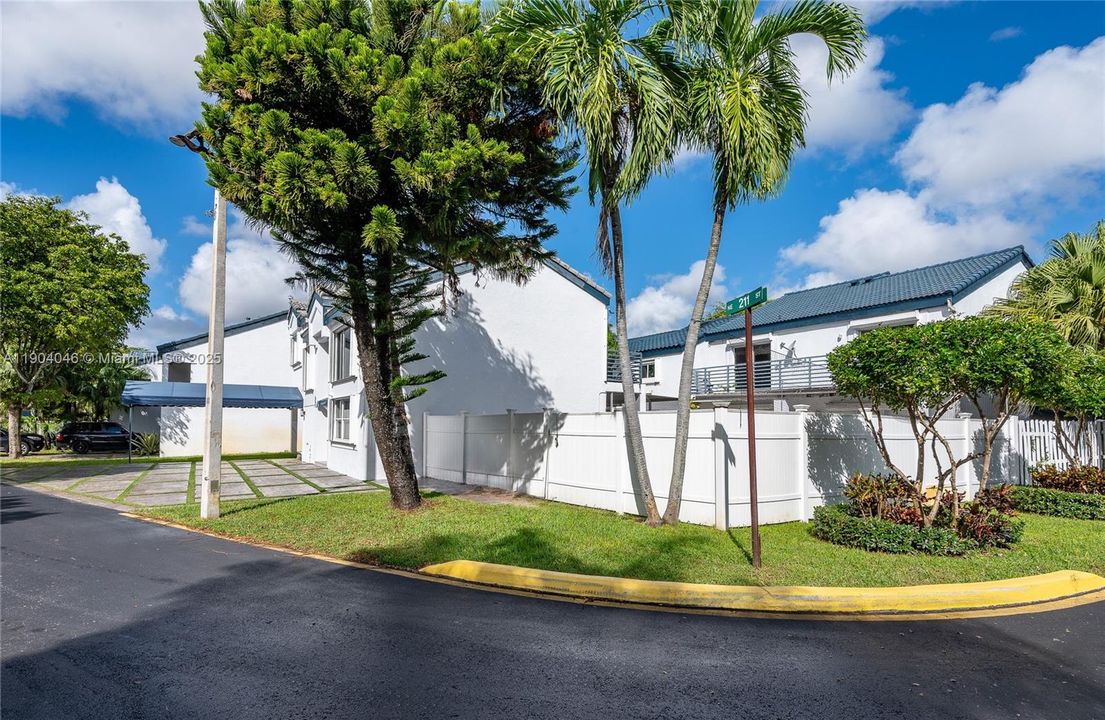 For Sale: $539,995 (3 beds, 2 baths, 1451 Square Feet)