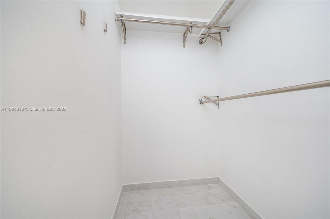 For Sale: $539,995 (3 beds, 2 baths, 1451 Square Feet)