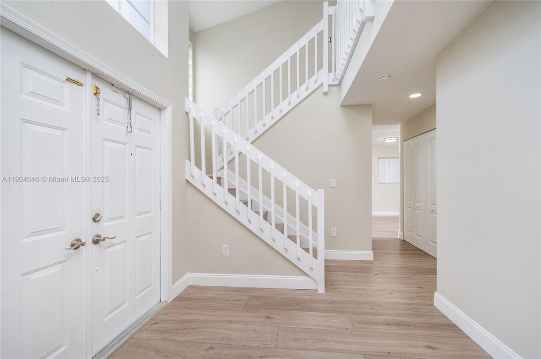 For Sale: $539,995 (3 beds, 2 baths, 1451 Square Feet)