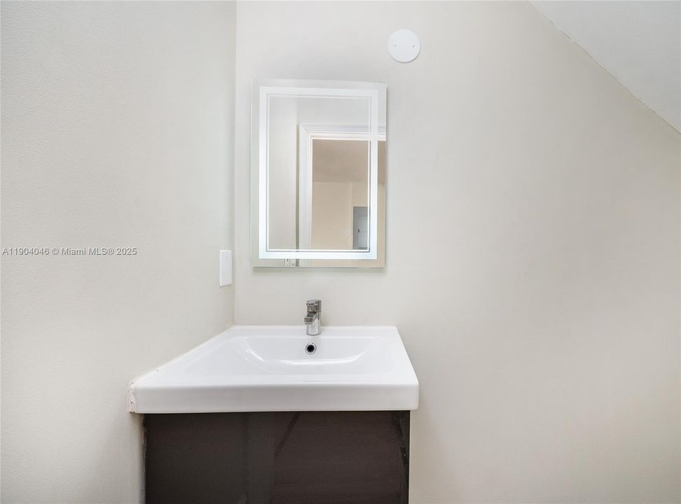 For Sale: $539,995 (3 beds, 2 baths, 1451 Square Feet)