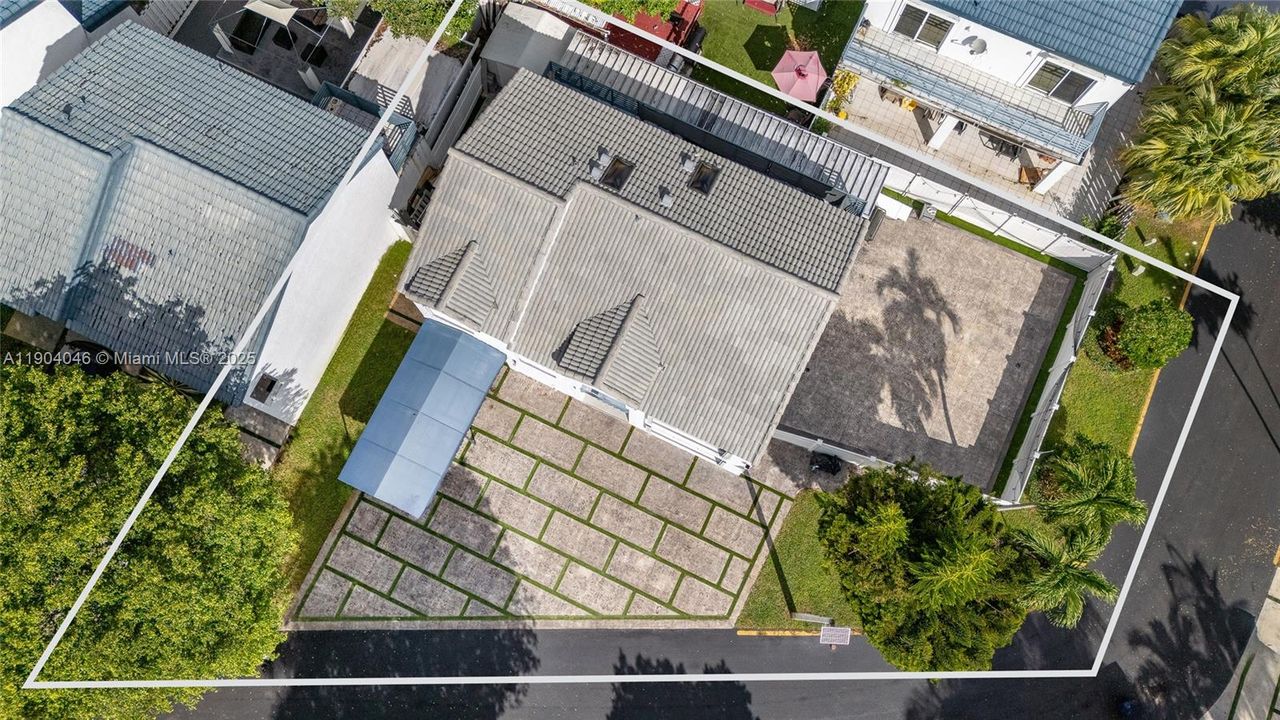 For Sale: $539,995 (3 beds, 2 baths, 1451 Square Feet)