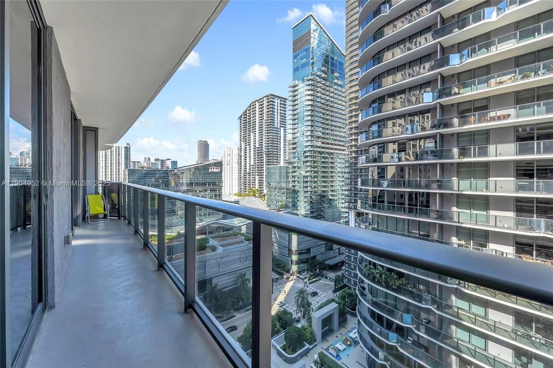 Recently Rented: $3,550 (1 beds, 1 baths, 609 Square Feet)