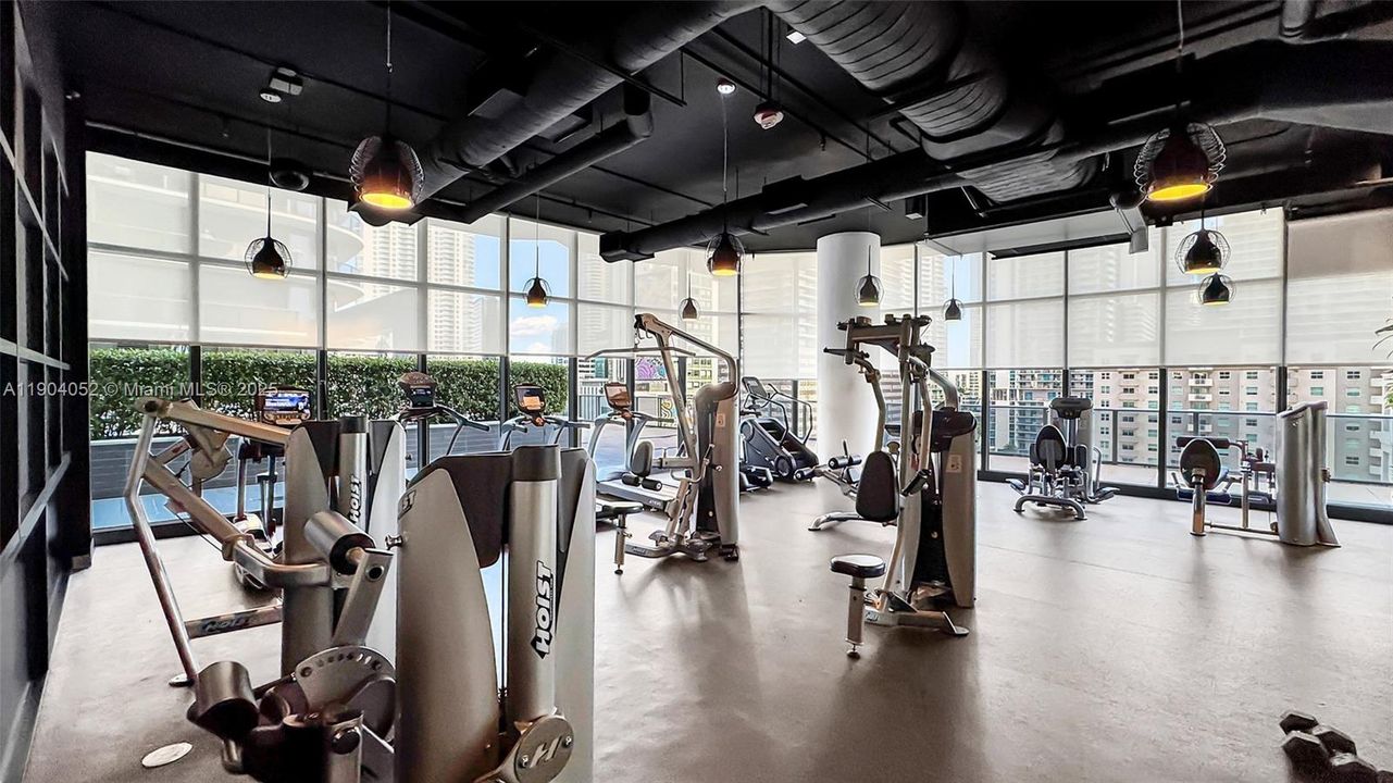 Recently Rented: $3,550 (1 beds, 1 baths, 609 Square Feet)