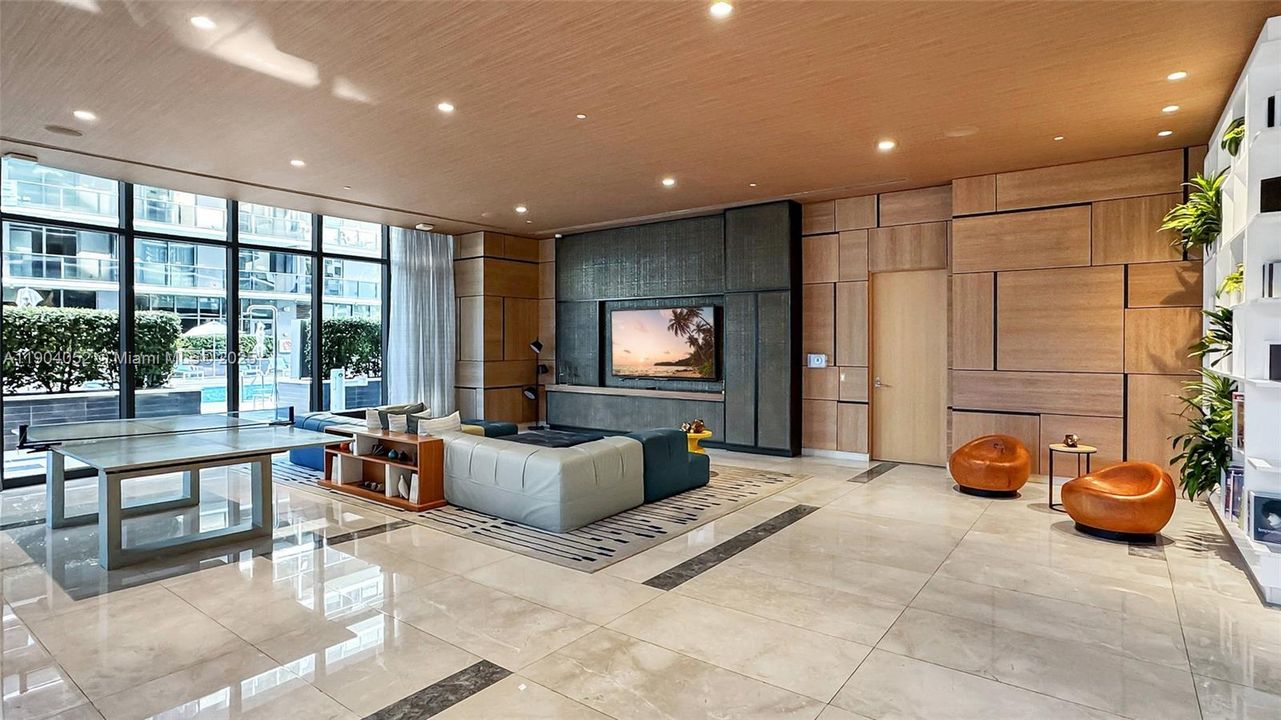 Recently Rented: $3,550 (1 beds, 1 baths, 609 Square Feet)