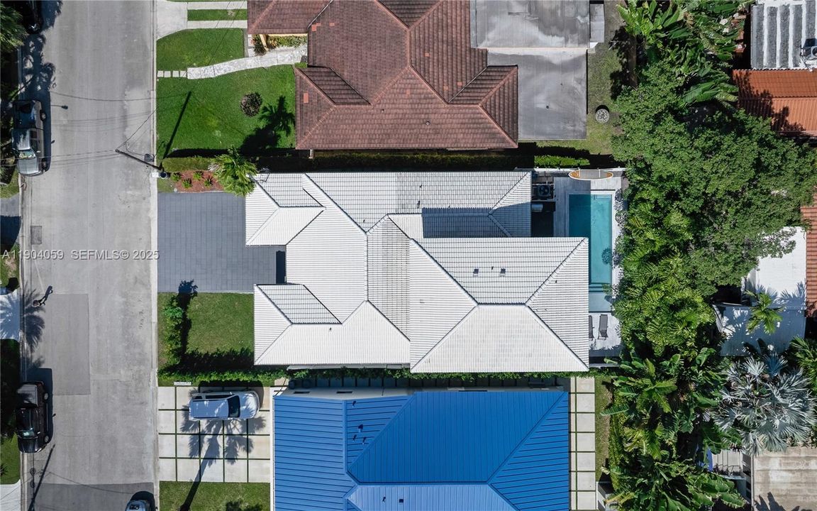 En Venta: $3,295,000 (5 camas, 5 baños, 3141 Pies cuadrados)