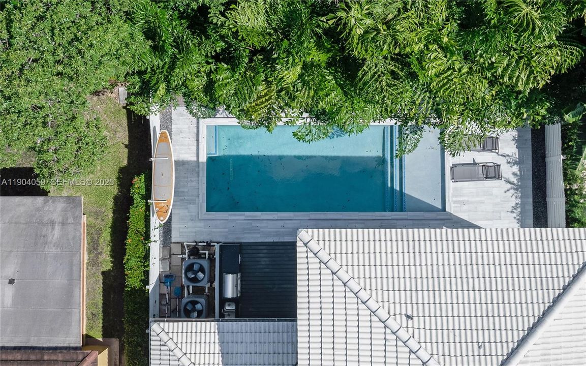 En Venta: $3,295,000 (5 camas, 5 baños, 3141 Pies cuadrados)