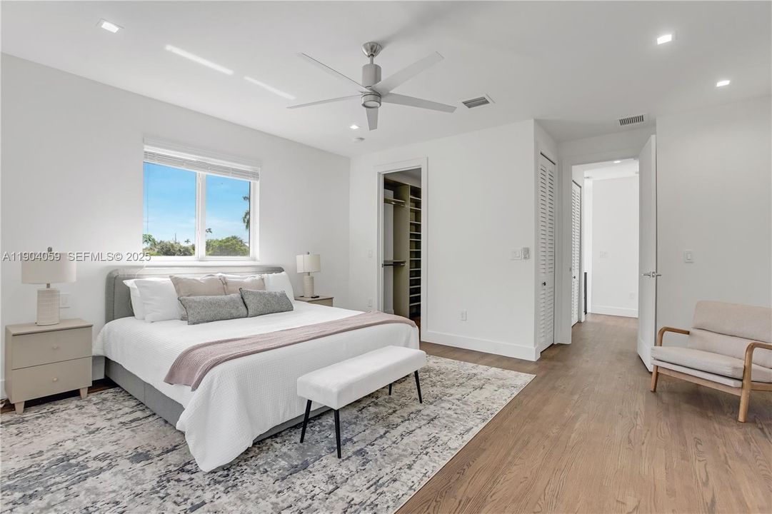 En Venta: $3,295,000 (5 camas, 5 baños, 3141 Pies cuadrados)