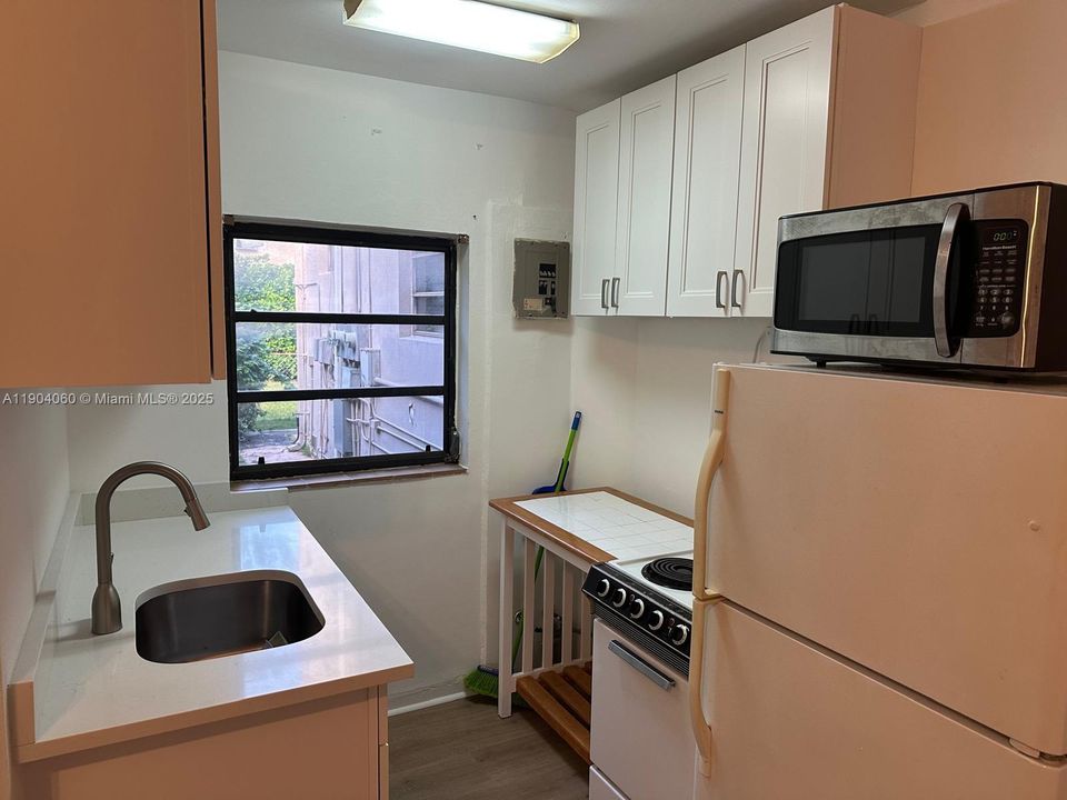 Recientemente alquilado: $1,500 (0 camas, 1 baños, 1025 Pies cuadrados)