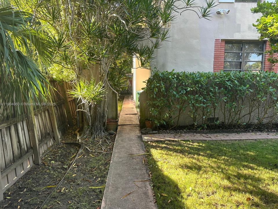 Recientemente alquilado: $1,500 (0 camas, 1 baños, 1025 Pies cuadrados)