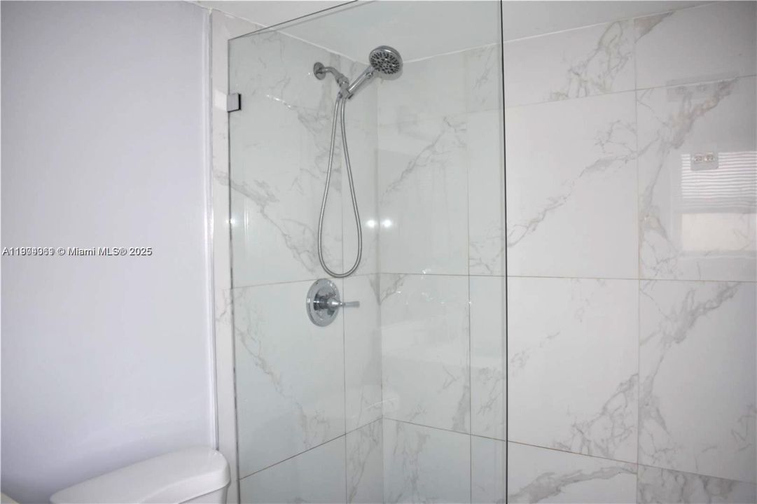 Recently Rented: $1,850 (2 beds, 2 baths, 845 Square Feet)