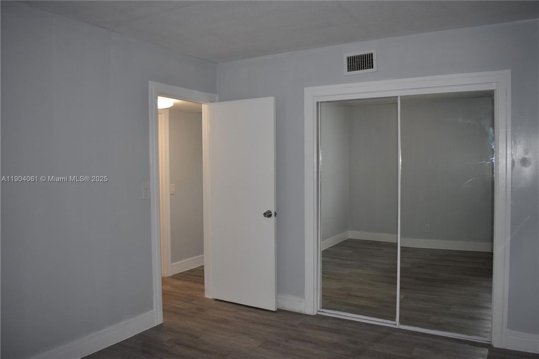 Recently Rented: $1,850 (2 beds, 2 baths, 845 Square Feet)