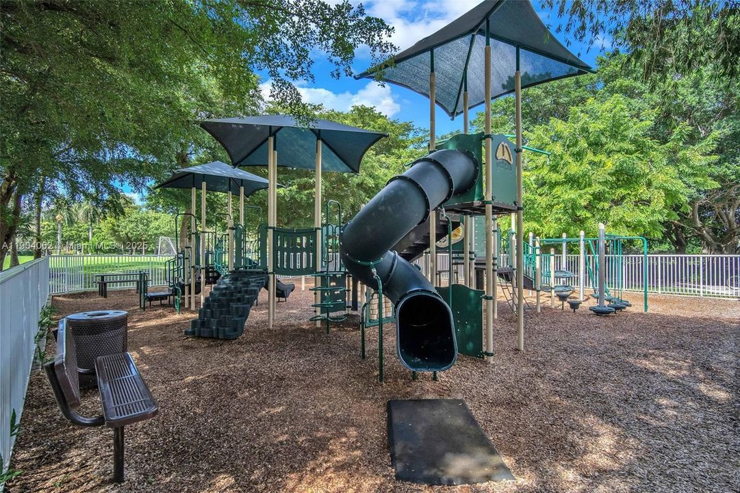 COMMUNITY PLAYGROUND