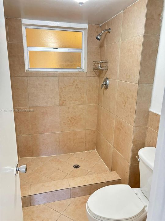 Recently Rented: $2,690 (3 beds, 2 baths, 1200 Square Feet)