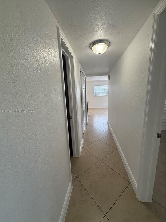 For Sale: $484,900 (3 beds, 2 baths, 1148 Square Feet)