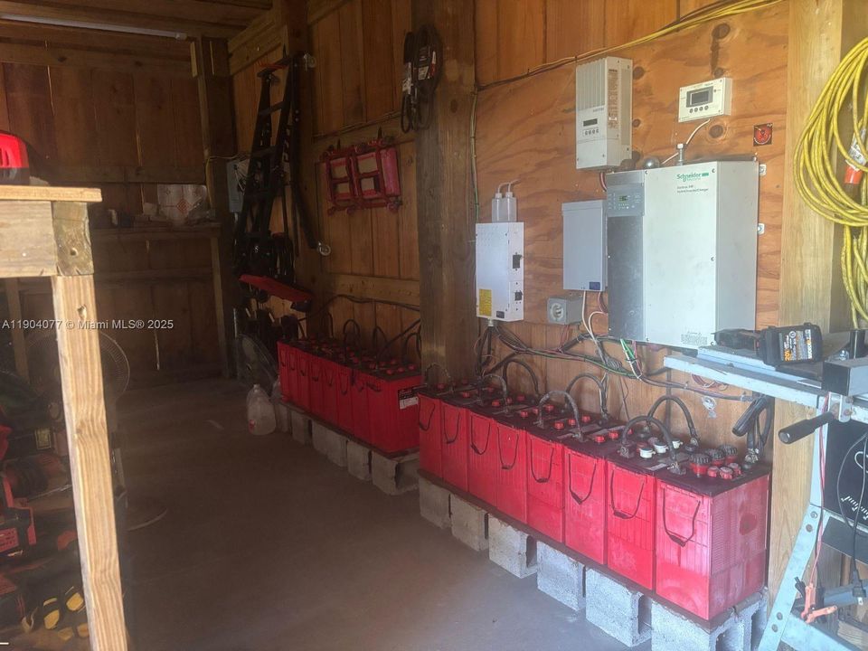 En Venta: $1,400,000 (3 camas, 2 baños, 2355 Pies cuadrados)