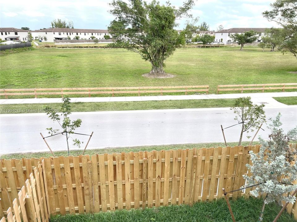 待售: $480,000 (3 贝兹, 2 浴室, 1442 平方英尺)