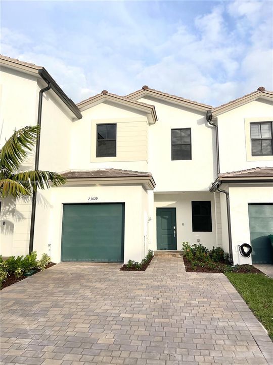 待售: $480,000 (3 贝兹, 2 浴室, 1442 平方英尺)