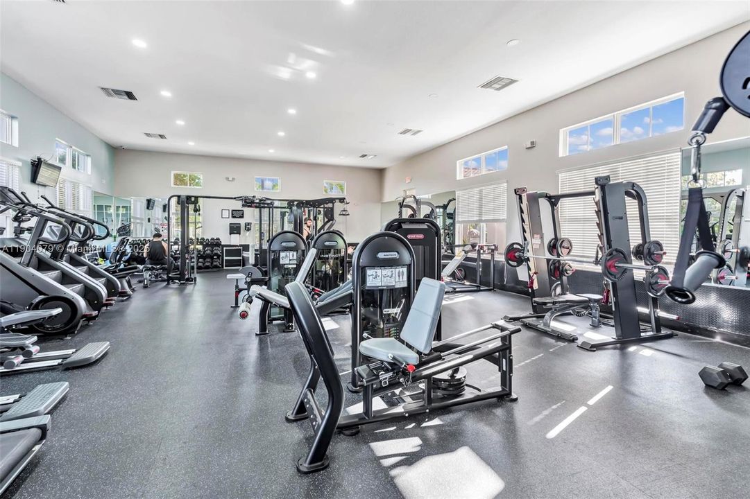 На продажу: $390,000 (2 спален, 2 ванн, 1518 Квадратных фут)