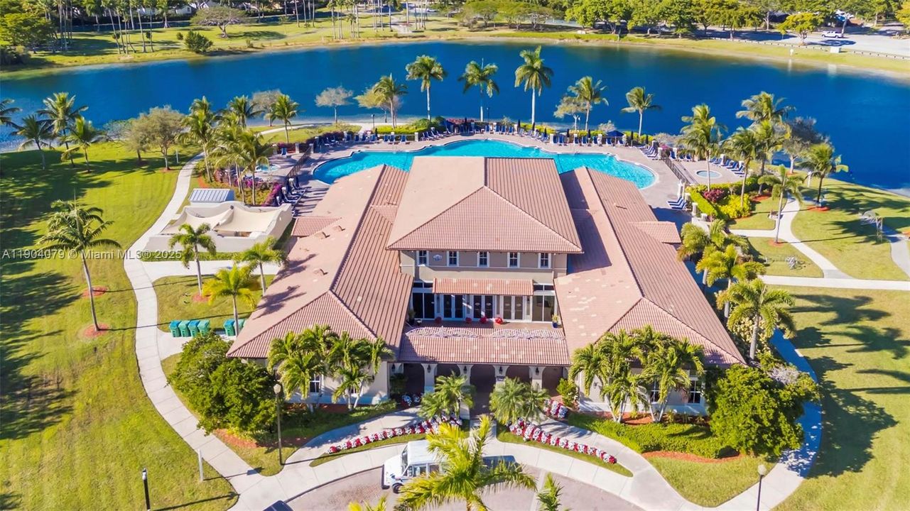 На продажу: $390,000 (2 спален, 2 ванн, 1518 Квадратных фут)