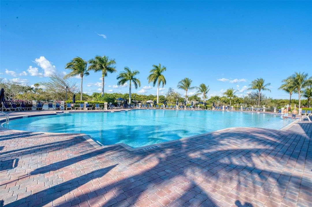 На продажу: $390,000 (2 спален, 2 ванн, 1518 Квадратных фут)