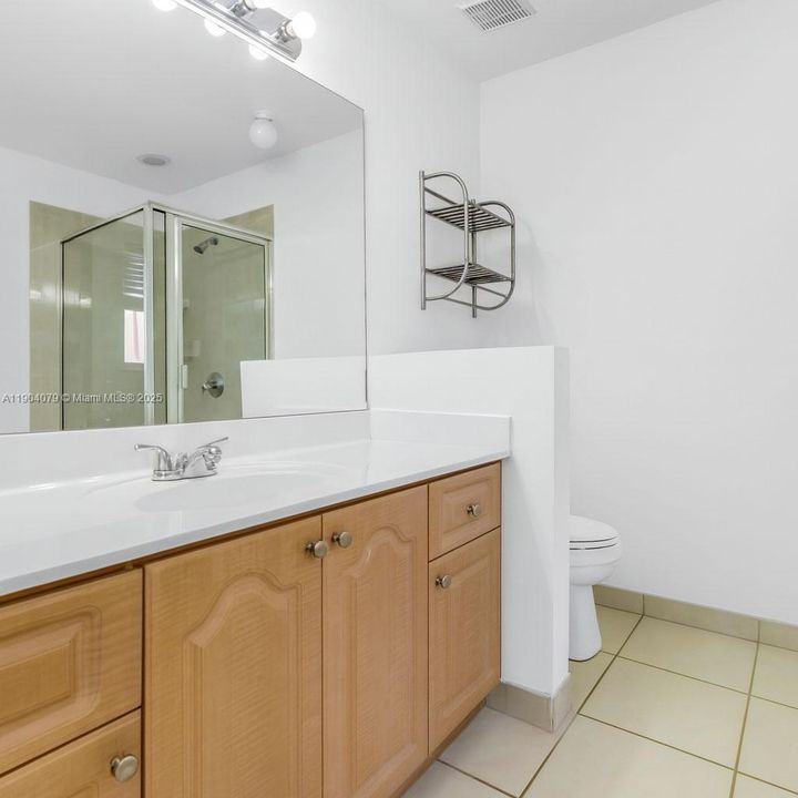 На продажу: $390,000 (2 спален, 2 ванн, 1518 Квадратных фут)