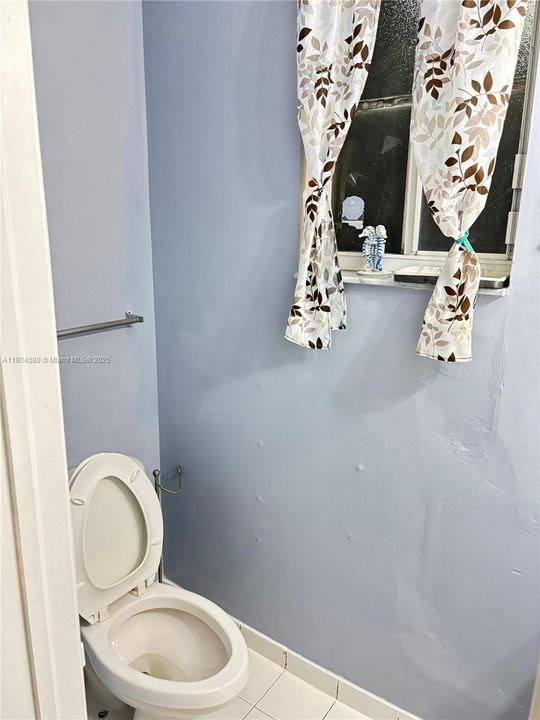 Recently Rented: $2,850 (3 beds, 2 baths, 1320 Square Feet)