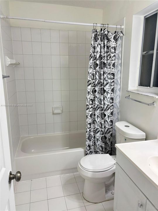 Recently Rented: $2,850 (3 beds, 2 baths, 1320 Square Feet)