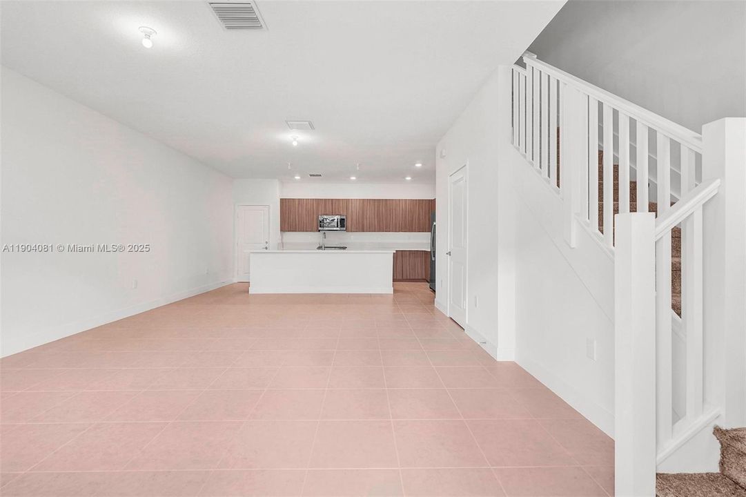 For Sale: $720,000 (3 beds, 2 baths, 1610 Square Feet)