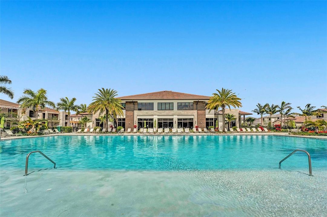 For Sale: $720,000 (3 beds, 2 baths, 1610 Square Feet)