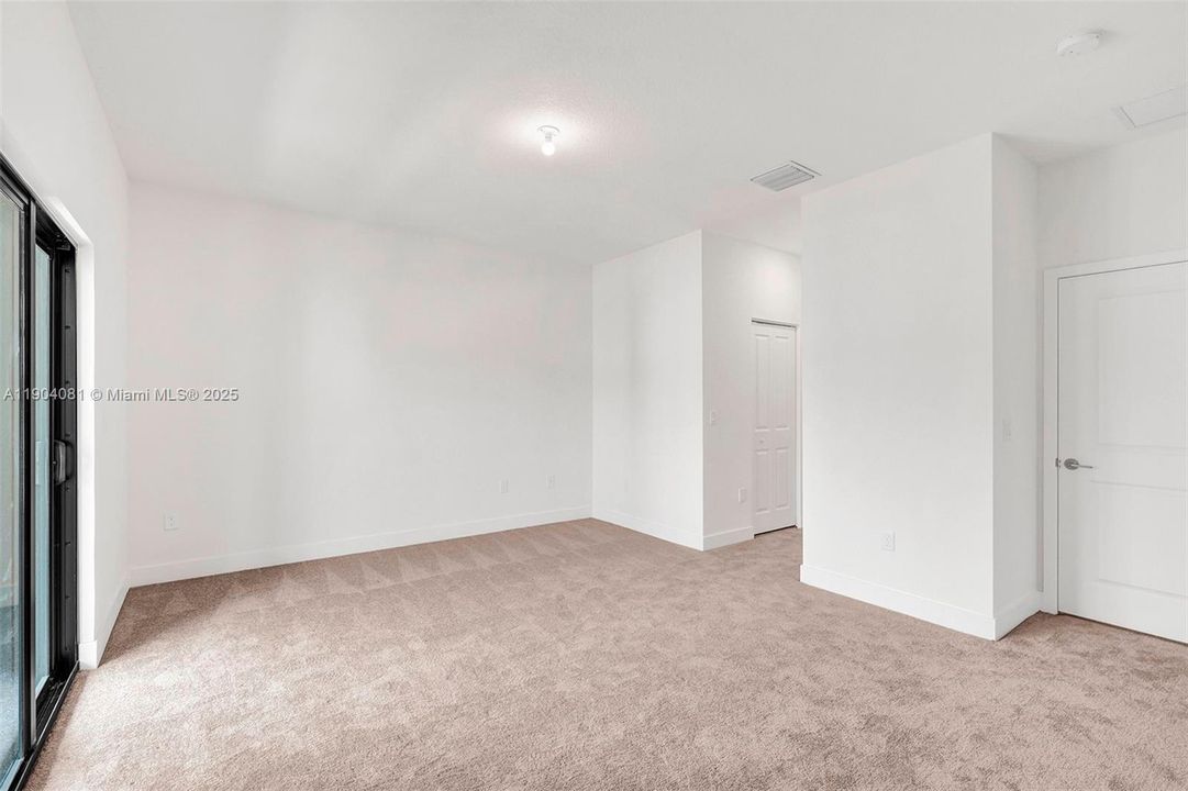 For Sale: $720,000 (3 beds, 2 baths, 1610 Square Feet)