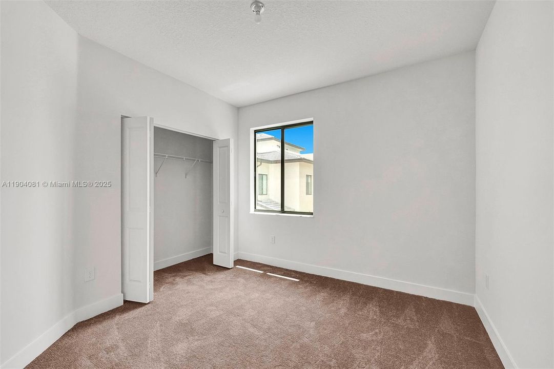 For Sale: $720,000 (3 beds, 2 baths, 1610 Square Feet)