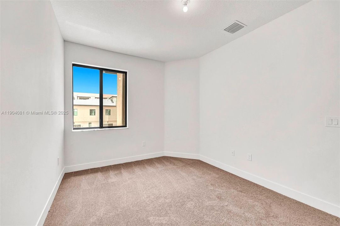 For Sale: $720,000 (3 beds, 2 baths, 1610 Square Feet)