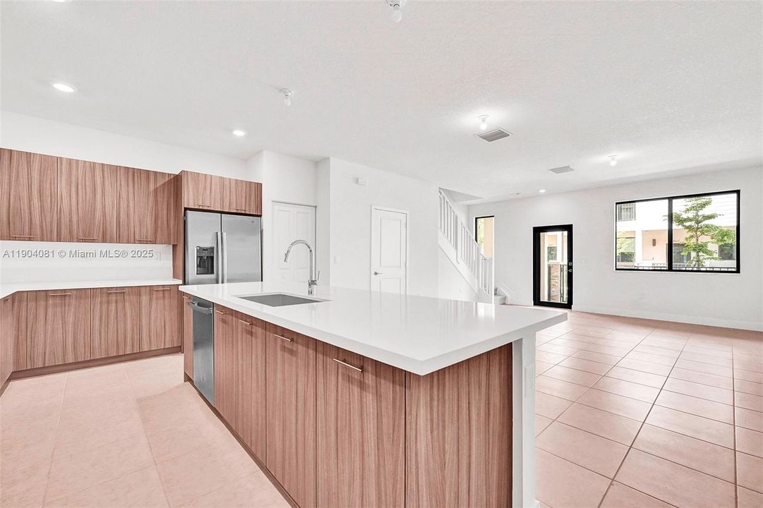 For Sale: $720,000 (3 beds, 2 baths, 1610 Square Feet)