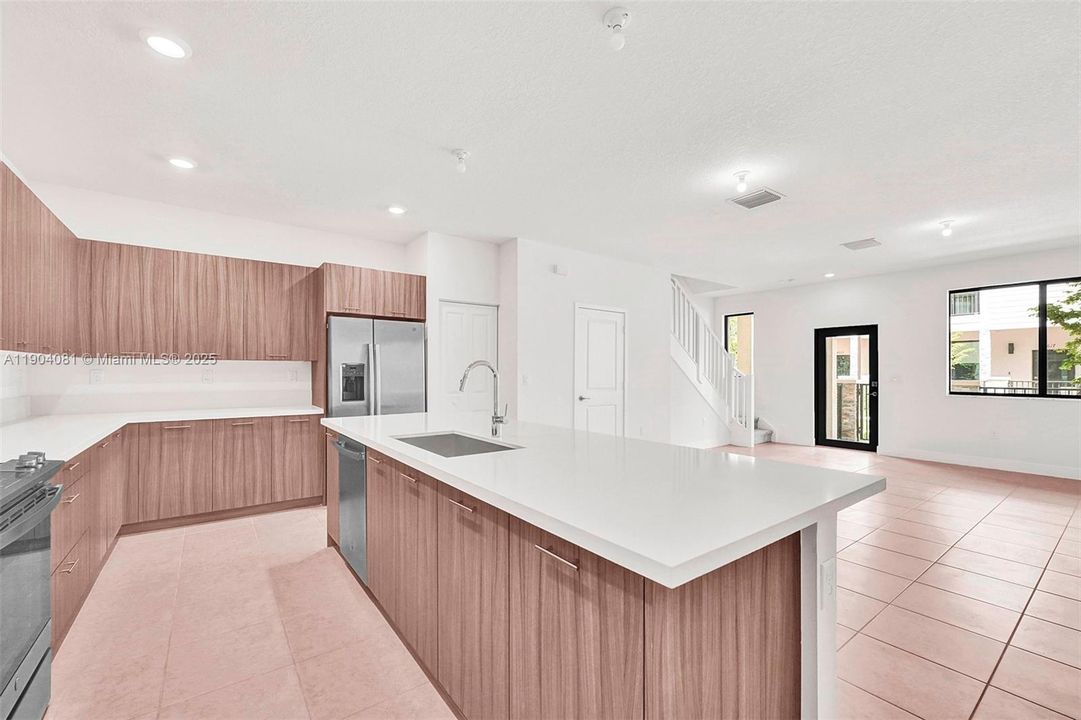 For Sale: $720,000 (3 beds, 2 baths, 1610 Square Feet)