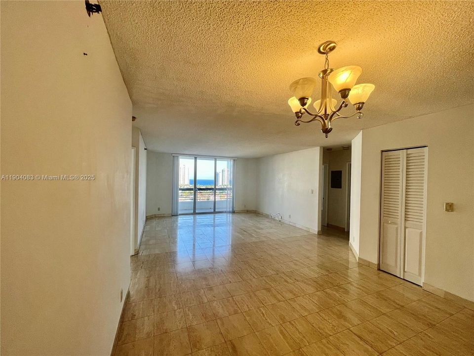 For Rent: $2,800 (2 beds, 2 baths, 1150 Square Feet)