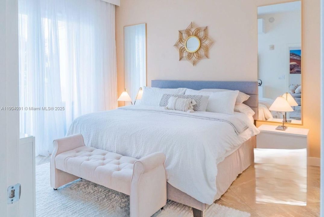 For Sale: $325,000 (2 beds, 2 baths, 1265 Square Feet)