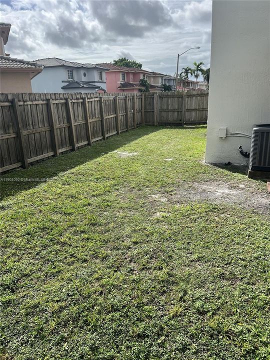 Active With Contract: $468,000 (3 beds, 2 baths, 1715 Square Feet)