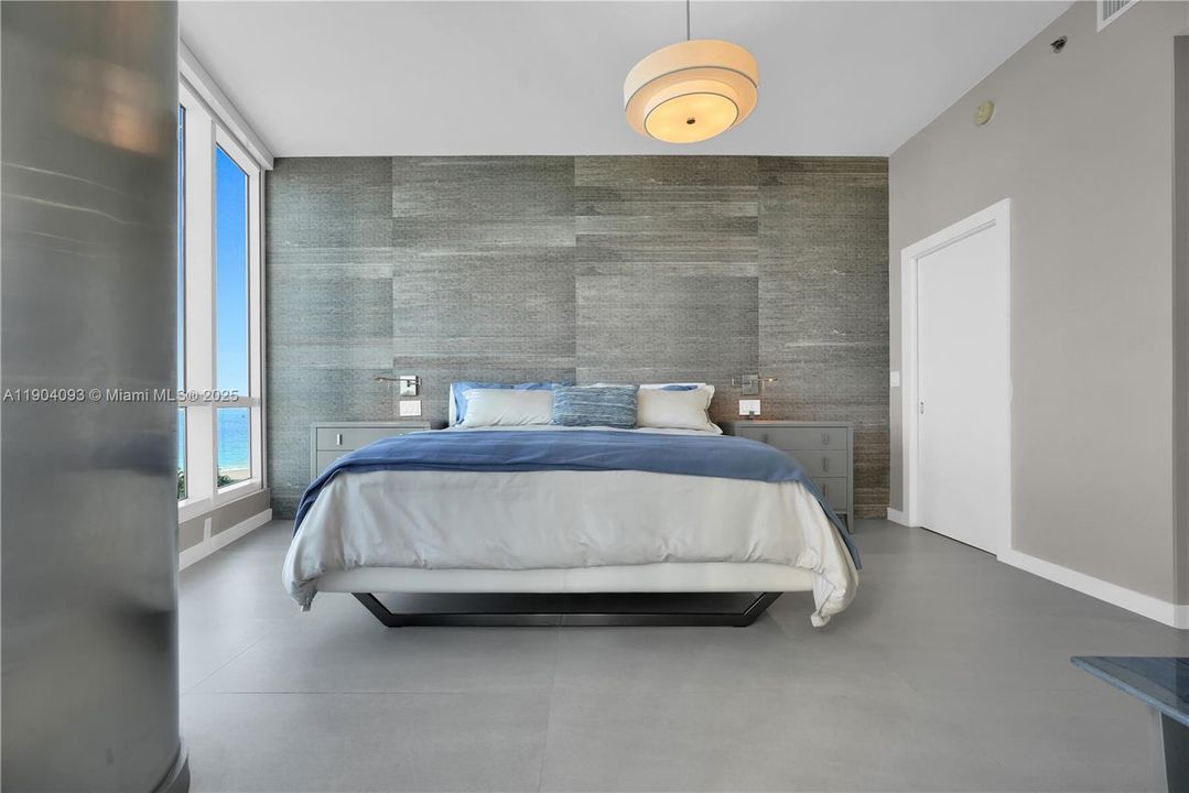 Peaceful quarters, sophisticated palette.