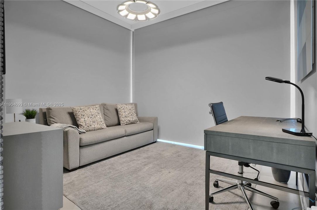 Blackout shades transform office to guest retreat